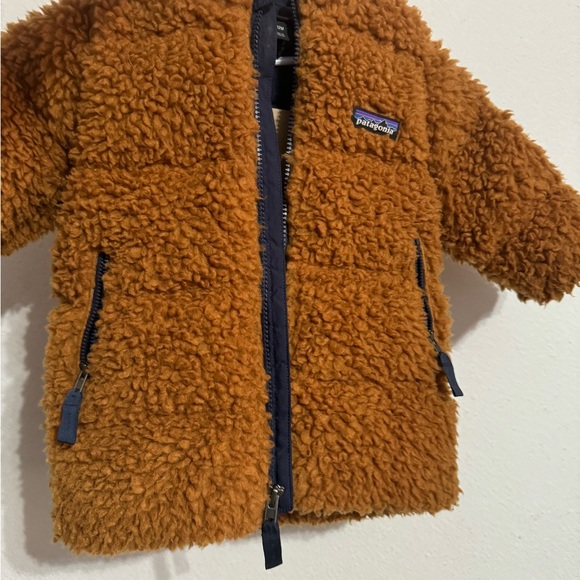 Patagonia Hi Loft Fleece Parka (size 6-12m) - Picture 7 of 7